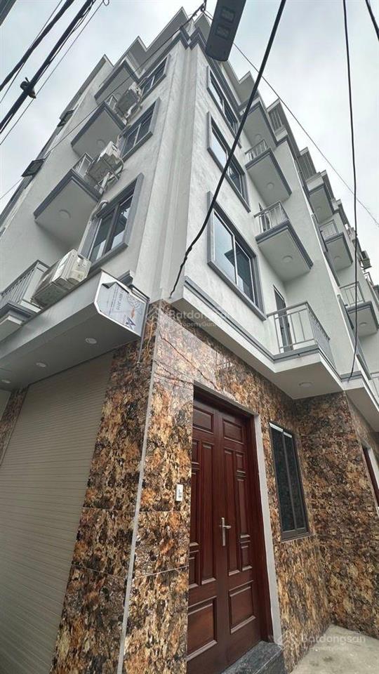 Nhà xây mới đống ba  thượng cát 5 tầng thang máy. nhà mới đẹp về ở ngay