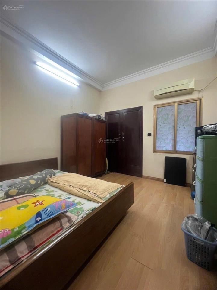 Nhà dân xây hồ tùng mậu vị trí đẹp. trước nhà thoáng vĩnh viễn  giá cực tốt so với khu vực