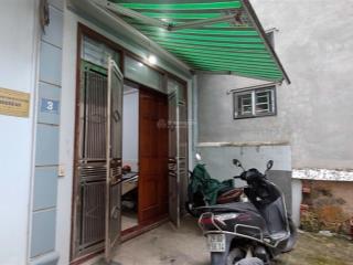 Nhà dân xây hồ tùng mậu vị trí đẹp. trước nhà thoáng vĩnh viễn  giá cực tốt so với khu vực