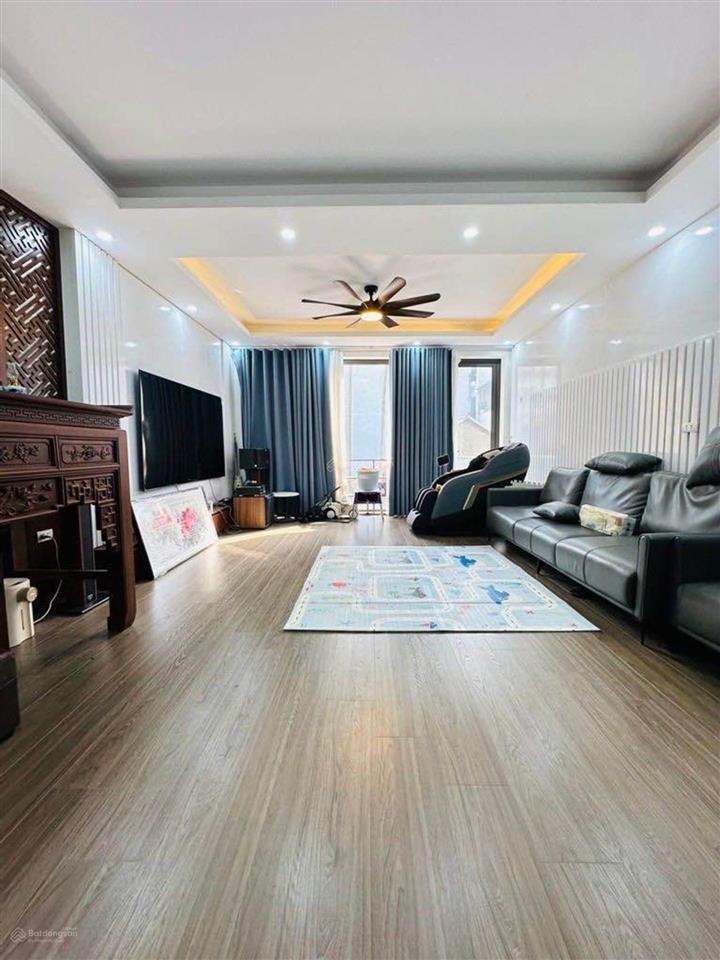 Nhà dân xây đường an dương vương 6 tầng thang máy. giá hợp lý nhất khu vực. chủ cực thiện chí bán