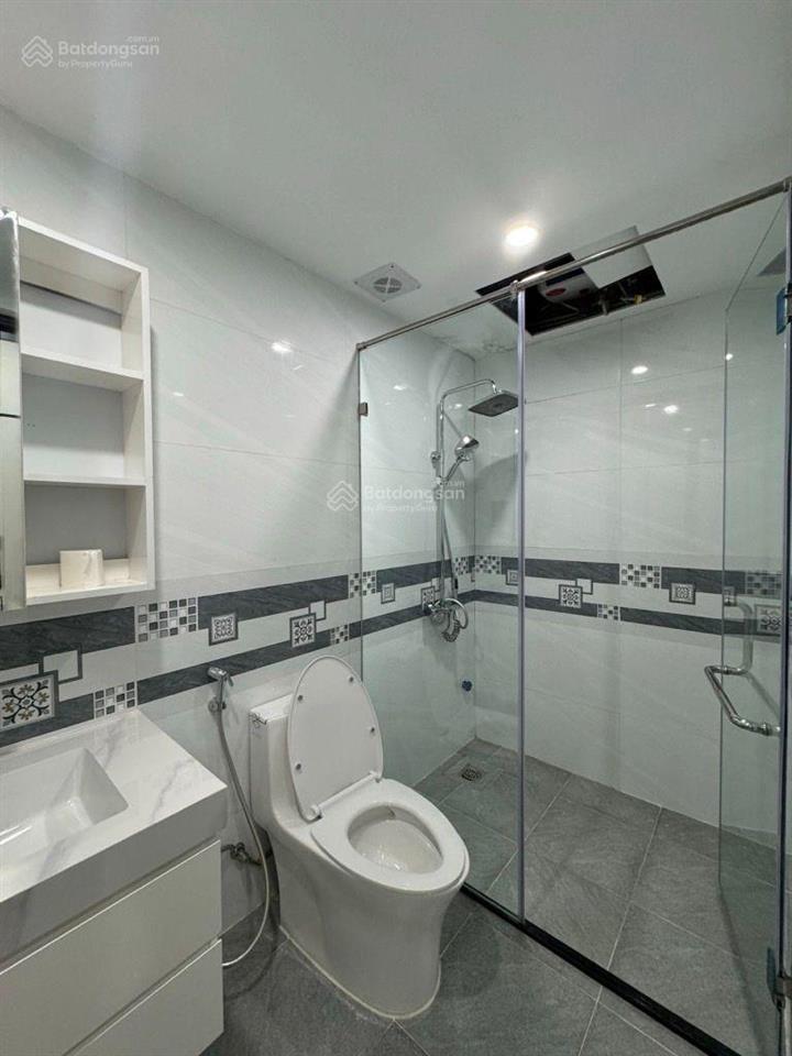 Phân lô vỉa hè  ô tô tránh đỗ  khu vip  tđc tu hoàng  nhà đẹp long lanh  thang máy vù vù