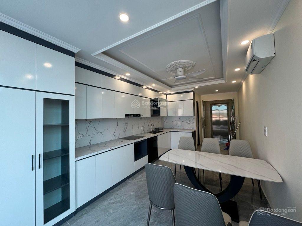 Phân lô vỉa hè  ô tô tránh đỗ  khu vip  tđc tu hoàng  nhà đẹp long lanh  thang máy vù vù