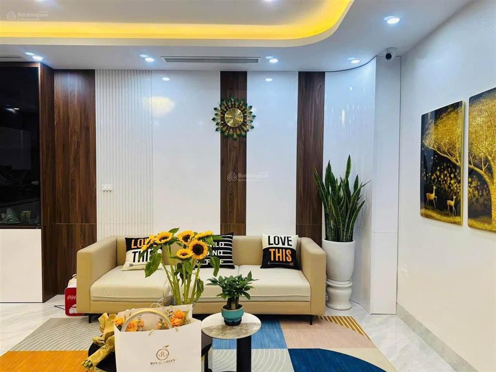 Nhà đẹp đại cát lô góc ngõ thông. vị trí đẹp thiết kế hiện đại.