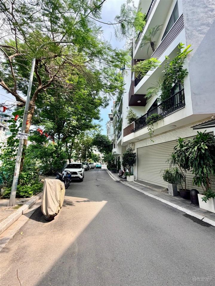 Mặt phố vũ miên view hồ tây. đẳng cấp thượng lưu. nhà cũ chủ xác định bán đất
