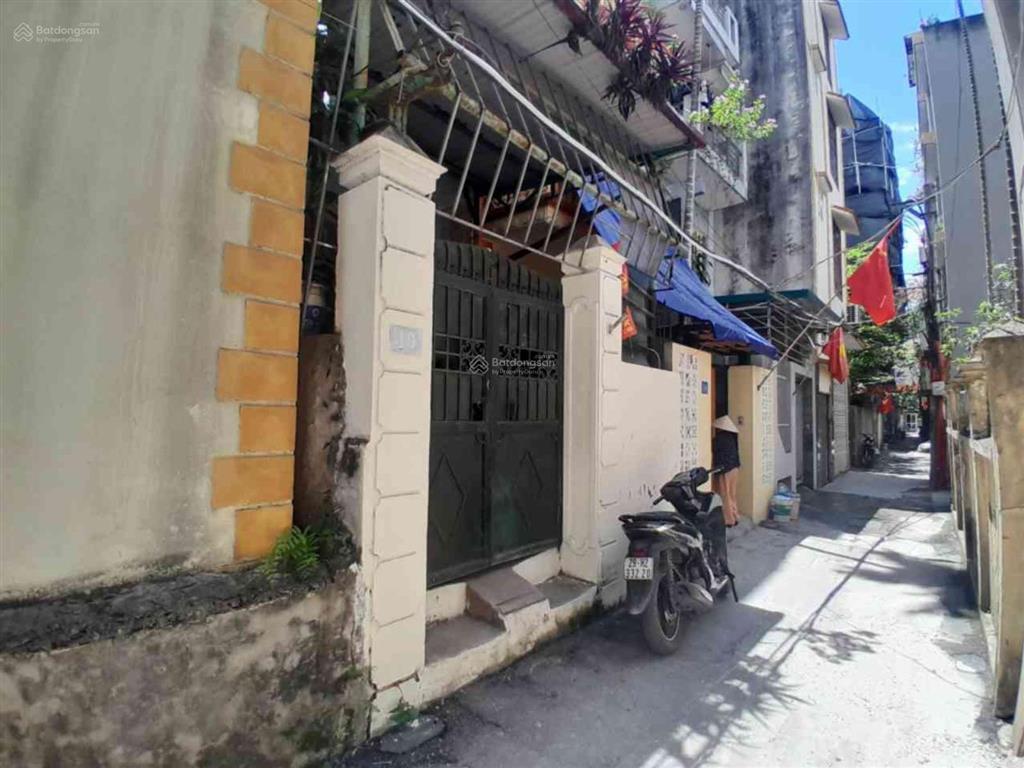 Bán nhà riêng phú thượng. chủ bán đất tặng nhà 3 tầng . vị trí đẹp ngõ nông ko quy hoạch