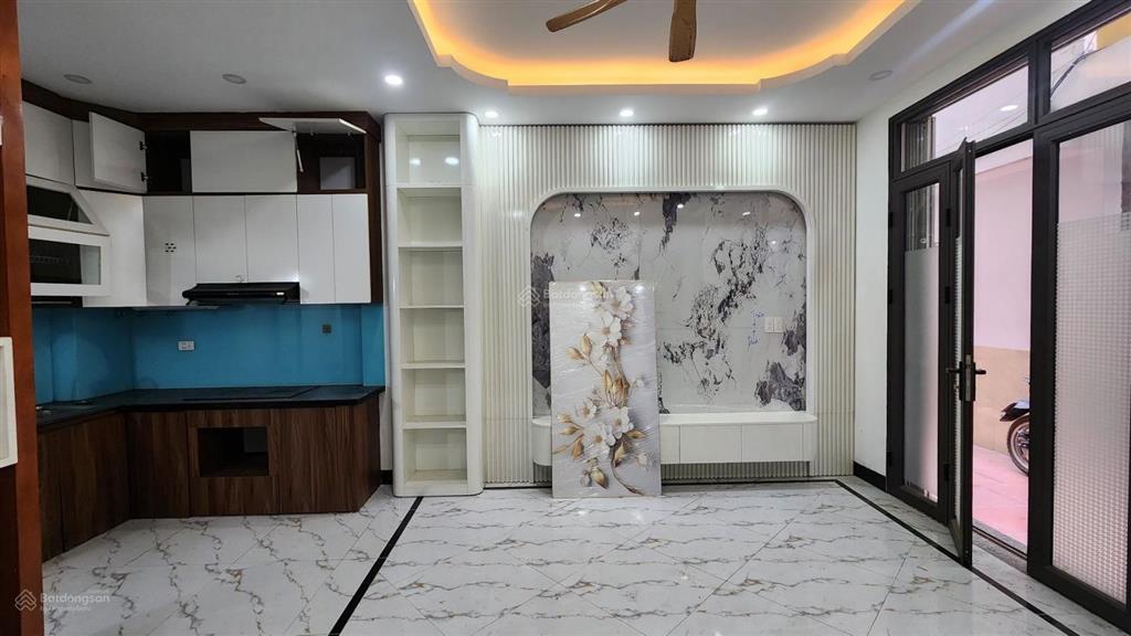 Bán nhà riêng tại đại cát, 5,4 tỷ, 30m2, view đẹp, giá cực chất