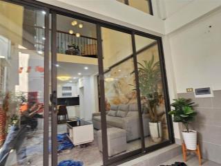 Nội thất xịn nhà đẹp xinh phố lạc long quân . khu vực qh ổn định  an sinh đỉnh. trung tâm phố