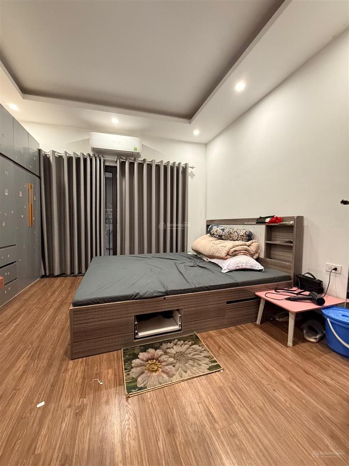 Nhà dân xây khu an dương vương còn mới đẹp. thiết kế 3 ngủ đủ công năng