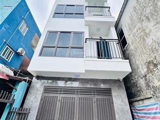 Nhà đẹp có thang máy. xây mới đường thụy phương. mỗi tầng 1 căn hộ khép kín. đầu tư giữ tiền