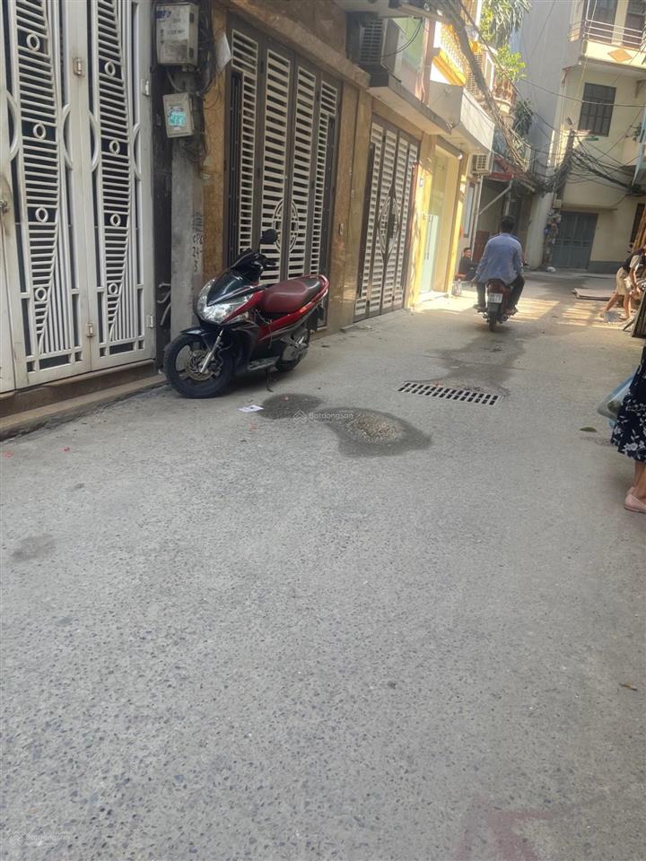 Phân lô ô tô tránh nhà cũ chủ xác định bán đất đường tân xuân. sổ đỏ vuông đẹp nét căng