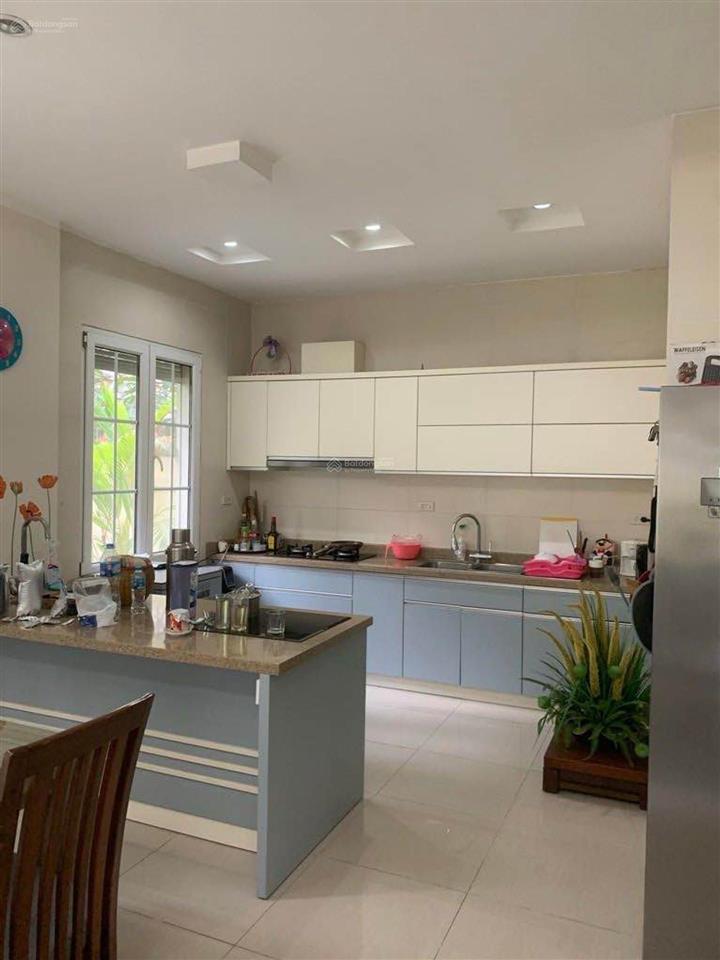 Nhà đẹp sân vườn xuân đỉnh  lô góc 4 mặt thoáng. chủ thiện chí bán