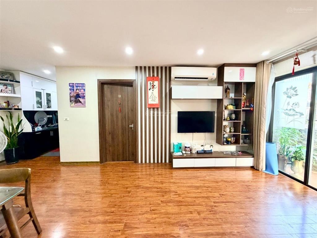 Căn hộ chung cư lạc hồng westlake 2 ngủ đủ công năng. trung tâm tây hồ