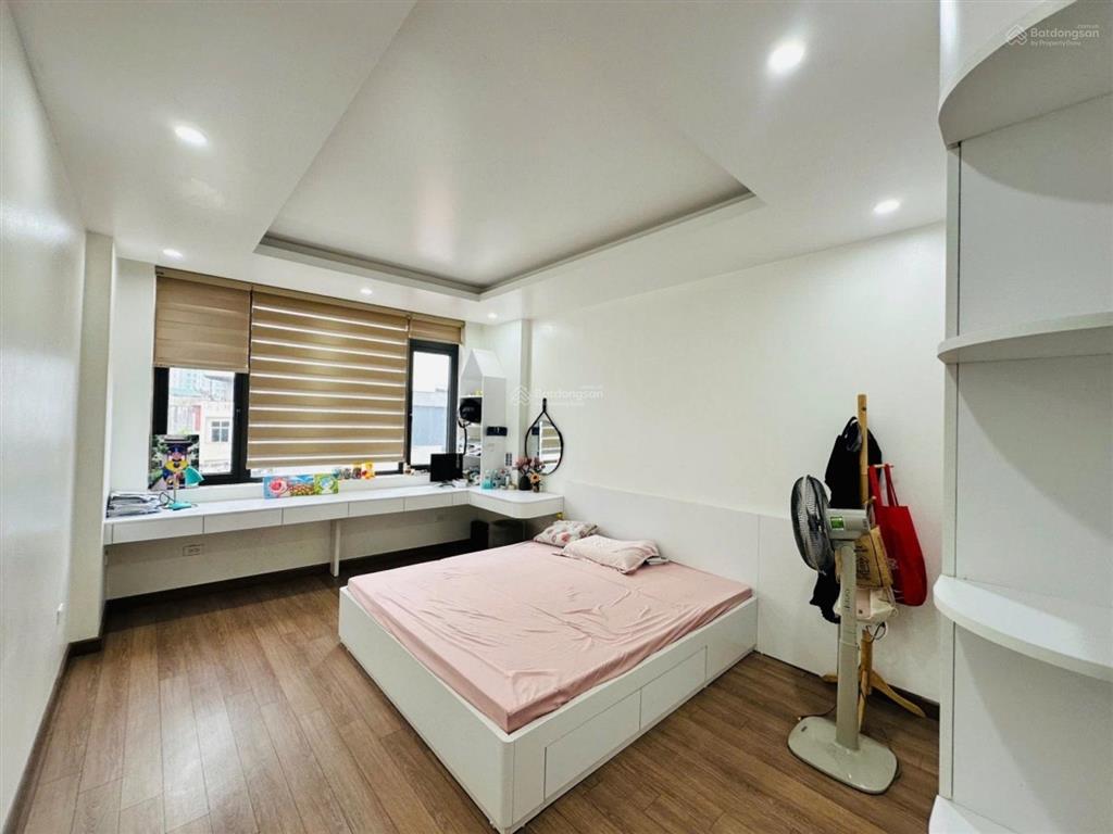 Nhà dân xây phố đông ngạc  6 tầng thang máy. sổ đẹp  chủ thiện chí bán