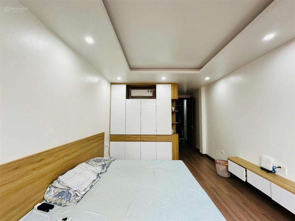 Nhà dân xây phố đông ngạc  6 tầng thang máy. sổ đẹp  chủ thiện chí bán