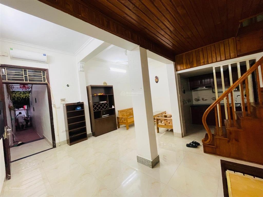 Nhà dân xây 2 tầng khu đông dân cư đông ngạc  thuận tiện di chuyển sang tây hồ  phạm văn đồng