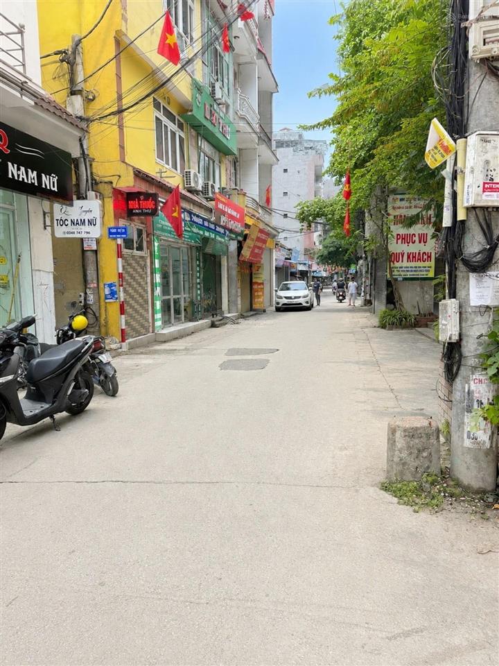 Nhà mặt ngõ xuân đỉnh  kinh doanh sầm uất  sẵn nhà 6 tầng. chủ thiện chí
