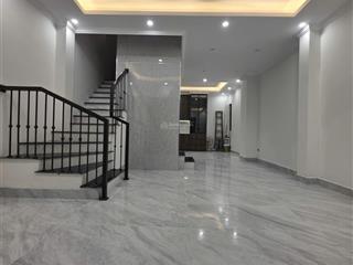 Nhà mới xuân đỉnh, vị trí đẹp, 5 tầng thang máy, 7 ngủ phù hợp gia đình đông người