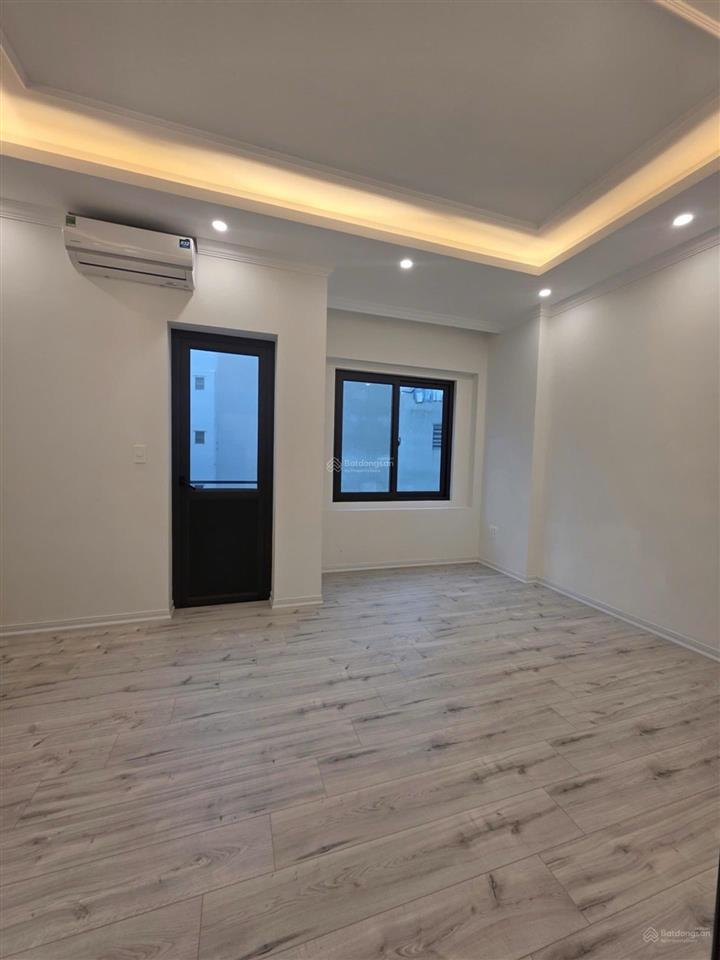 Nhà mới xuân đỉnh, vị trí đẹp, 5 tầng thang máy, 7 ngủ phù hợp gia đình đông người