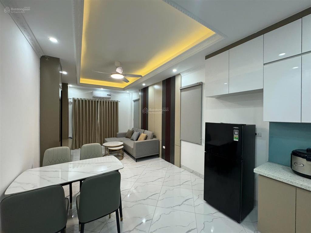Nhà phân lô 7 tầng thang máy an dương vương. chủ thiện chí bán  mặt ngõ ô tô vào nhà. vị trí đẹp