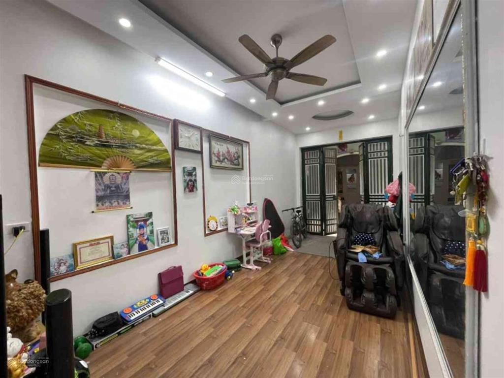 Bán nhà thụy phương  ngõ ô tô thông. nhà dân xây còn chắc chắn. giá tốt