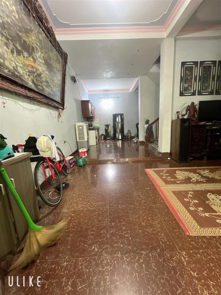 Mặt phố tây đam  vị trí đẹp  vừa ở vừa kinh doanh  xây vp đẹp. gần trường học các cấp