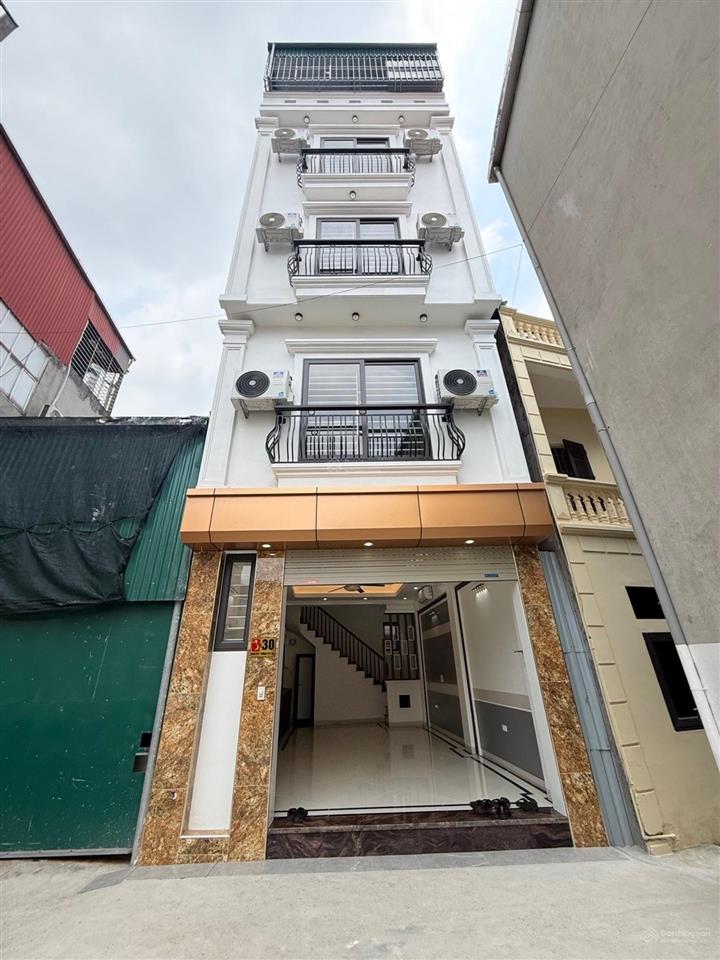 Nhà mới tây tựu  gần các trường đh vừa ở vừa cho thuê. thiết kế sang trọng hiện đại