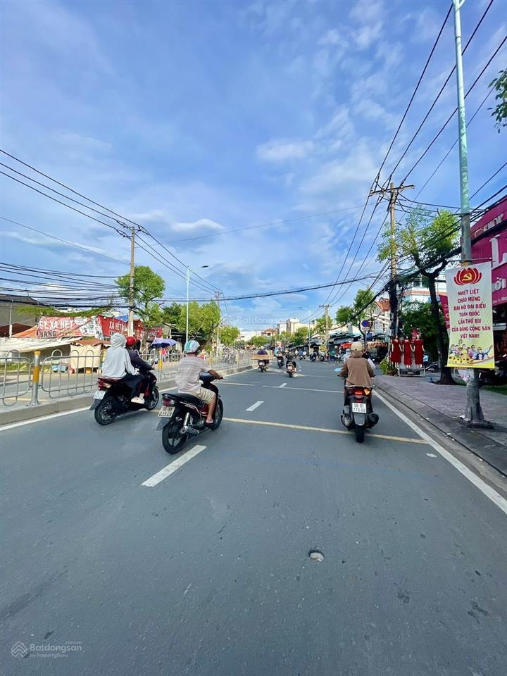 Bán nhà 2 tầng ngay đường lê văn quới  giáp tân phú  hoà bình  phan anh