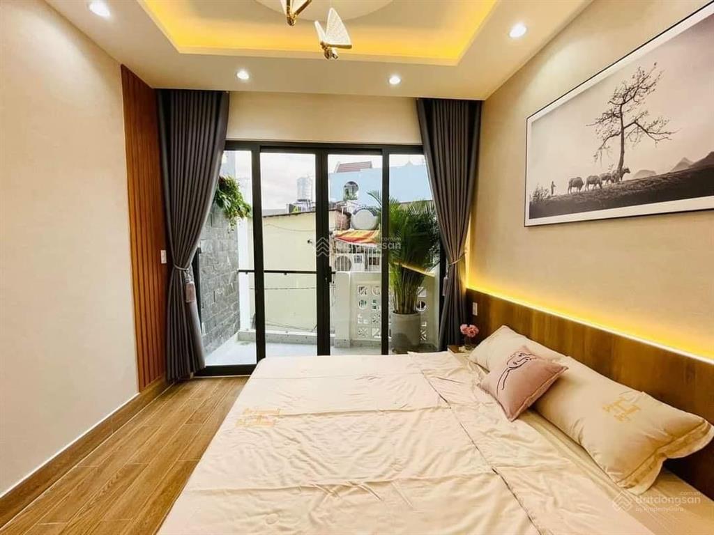 Bán gấp nhà đẹp gần sân bay đường hoàng việt p2 tân bình 60m2