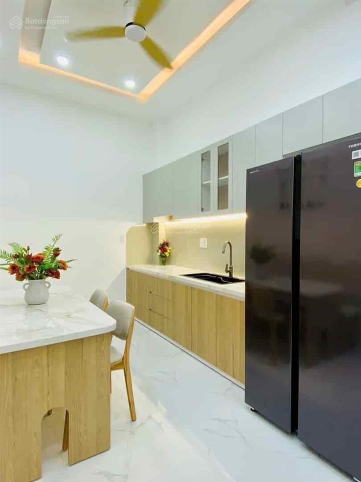 Bán nhanh nhà nguyễn duy trinh q9 có dòng tiền sẵn 15tr/tháng dt 6om2 3pn  ngay xem nhà