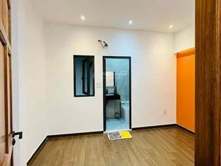 Muốn bán gấp nhà lê văn duyệt bình thạnh dt 56m2