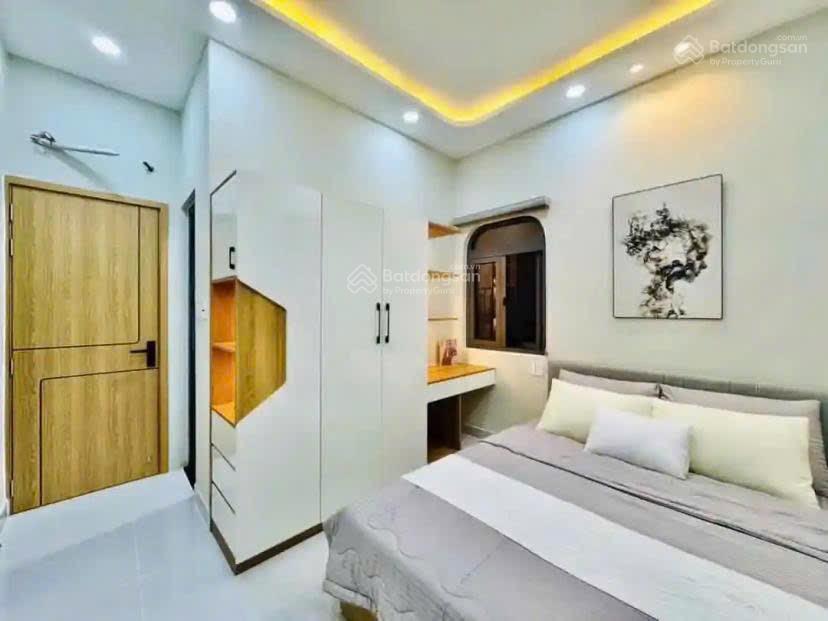 Q2 đang cần bán gấp căn nhà đường số 4, 52m2 sổ riêng hoàn công đủ.  ngay