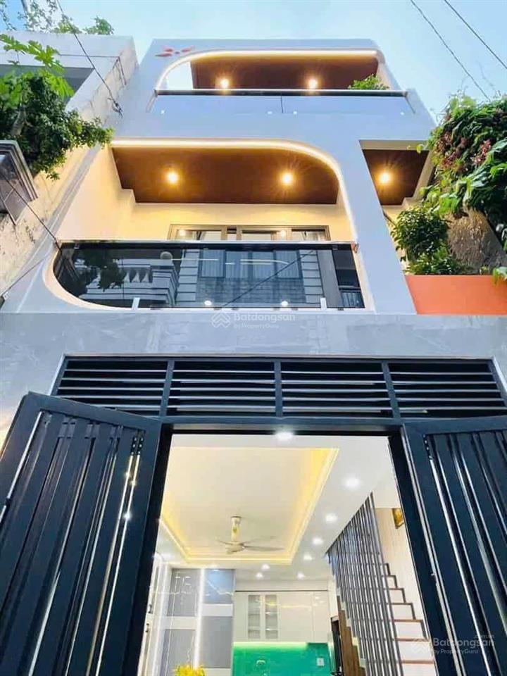 Q2 đang cần bán gấp căn nhà đường số 4, 52m2 sổ riêng hoàn công đủ.  ngay