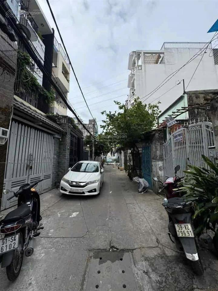 Cô hồng chính chủ cần bán nhà hoàng sa q3 giá thương lượng hẻm thoáng sổ riêng  ngay