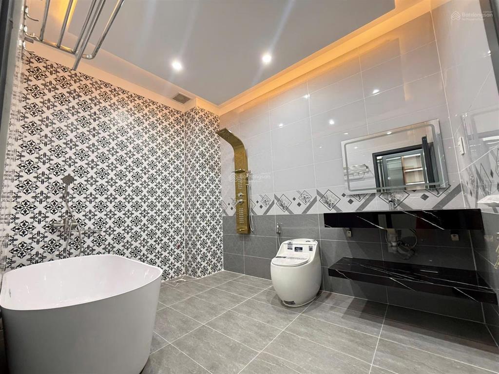 Hàng hiếm khu trần não 60m2, 3 tầng, sổ hồng riêng, giá chỉ 5 tỷ 590 thương lượng chính chủ
