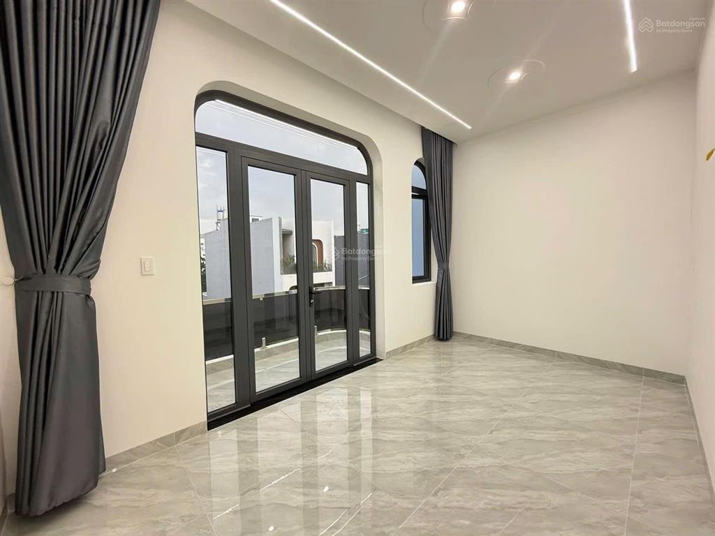 Hàng hiếm khu trần não 60m2, 3 tầng, sổ hồng riêng, giá chỉ 5 tỷ 590 thương lượng chính chủ