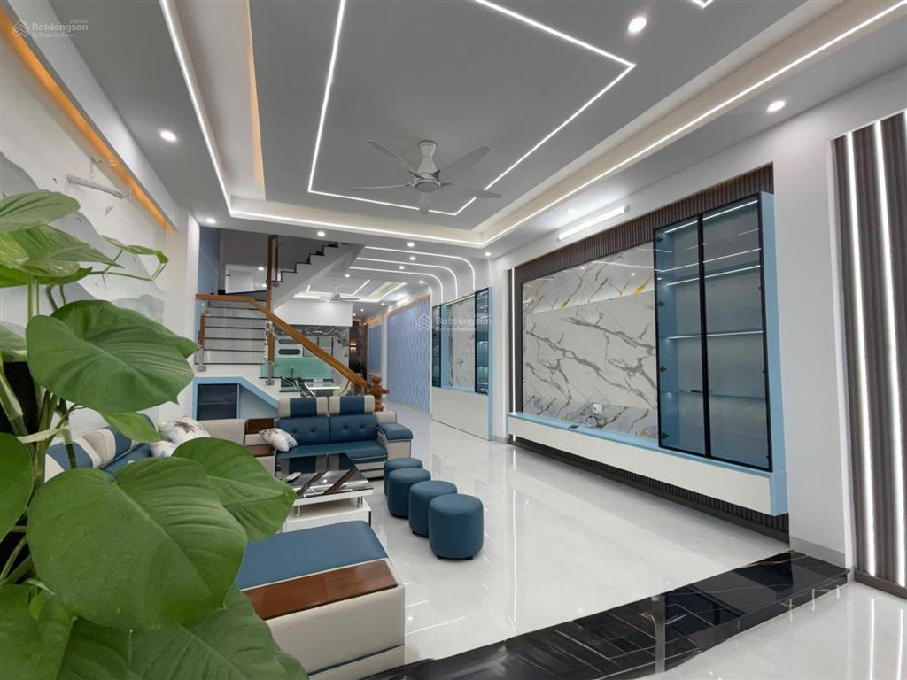 Hàng hiếm khu trần não 60m2, 3 tầng, sổ hồng riêng, giá chỉ 5 tỷ 590 thương lượng chính chủ