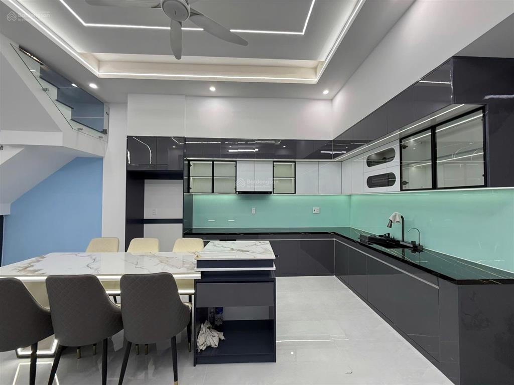 Hàng hiếm khu trần não 60m2, 3 tầng, sổ hồng riêng, giá chỉ 5 tỷ 590 thương lượng chính chủ
