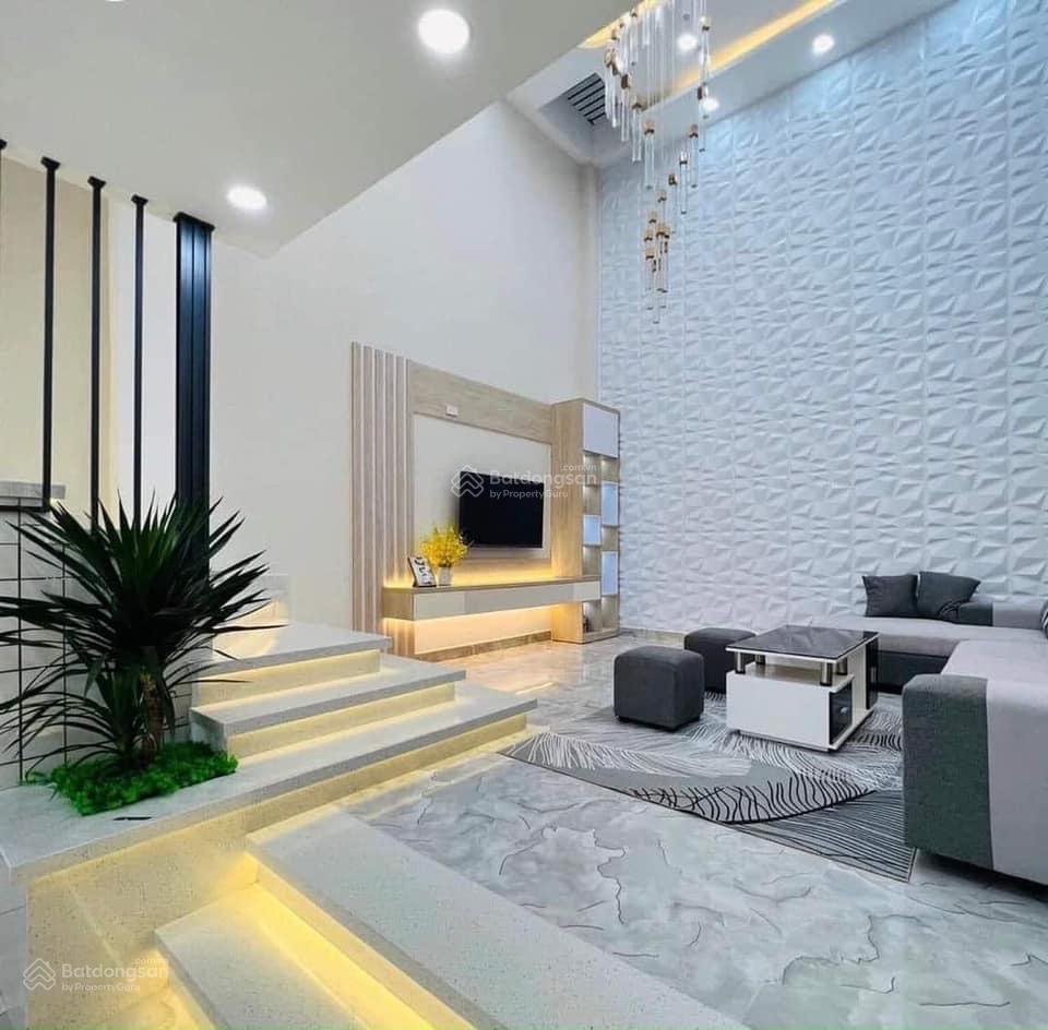 Bán nhà riêng 4 tầng 63m2 phạm văn chiêu, hẻm 6m, tặng nội thất, phường 14, gò vấp. giá 6tỷ250tl
