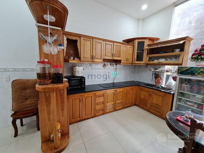 Cần bán biệt thự 180m2 kdc gia hoà mặt tiền nguyễn đình thi, phước long , quận 9. giá 18 tỷ còn tl