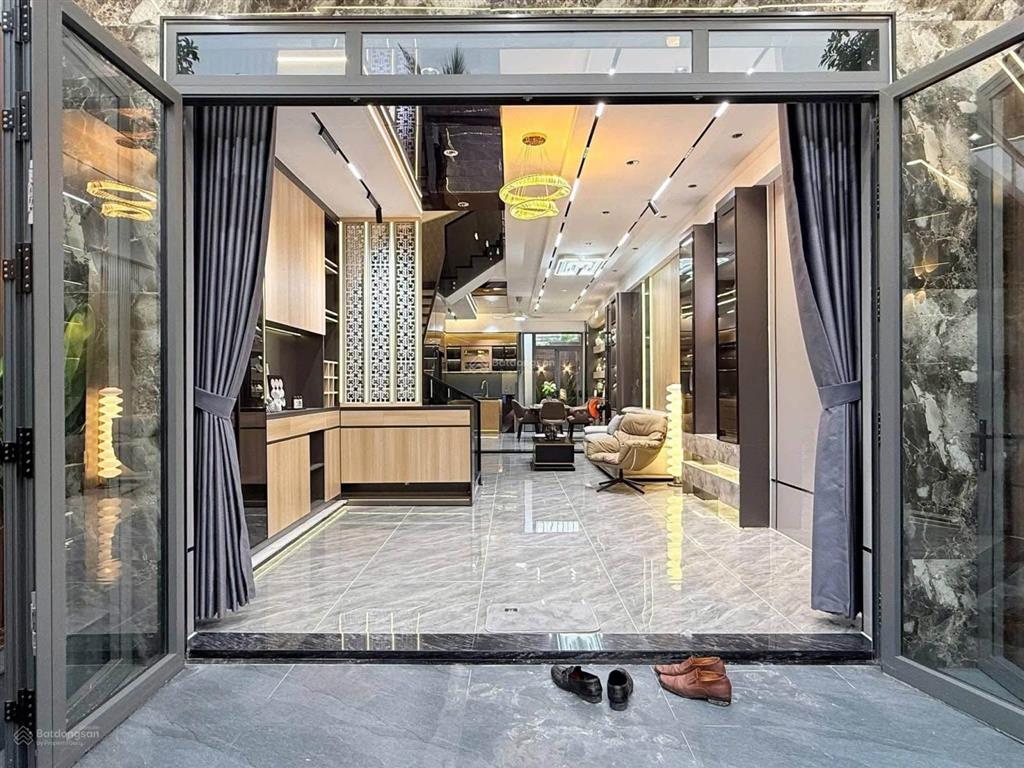 Bán nhà 1 trệt 2 lầu 75m2 tại khu dân cư hồng long phường hiệp bình thủ đức giá 7tỷ250. shr