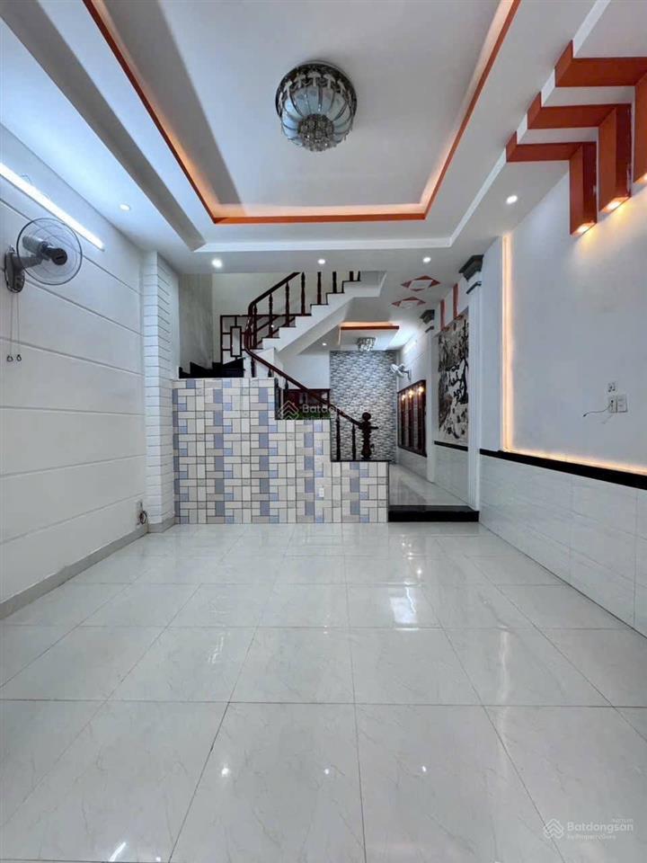 Siêu phẩm căn nhà ở lê văn chí, linh trung, thủ đức, ngay sát chợ đường 5m. giá 4tỷ790tl