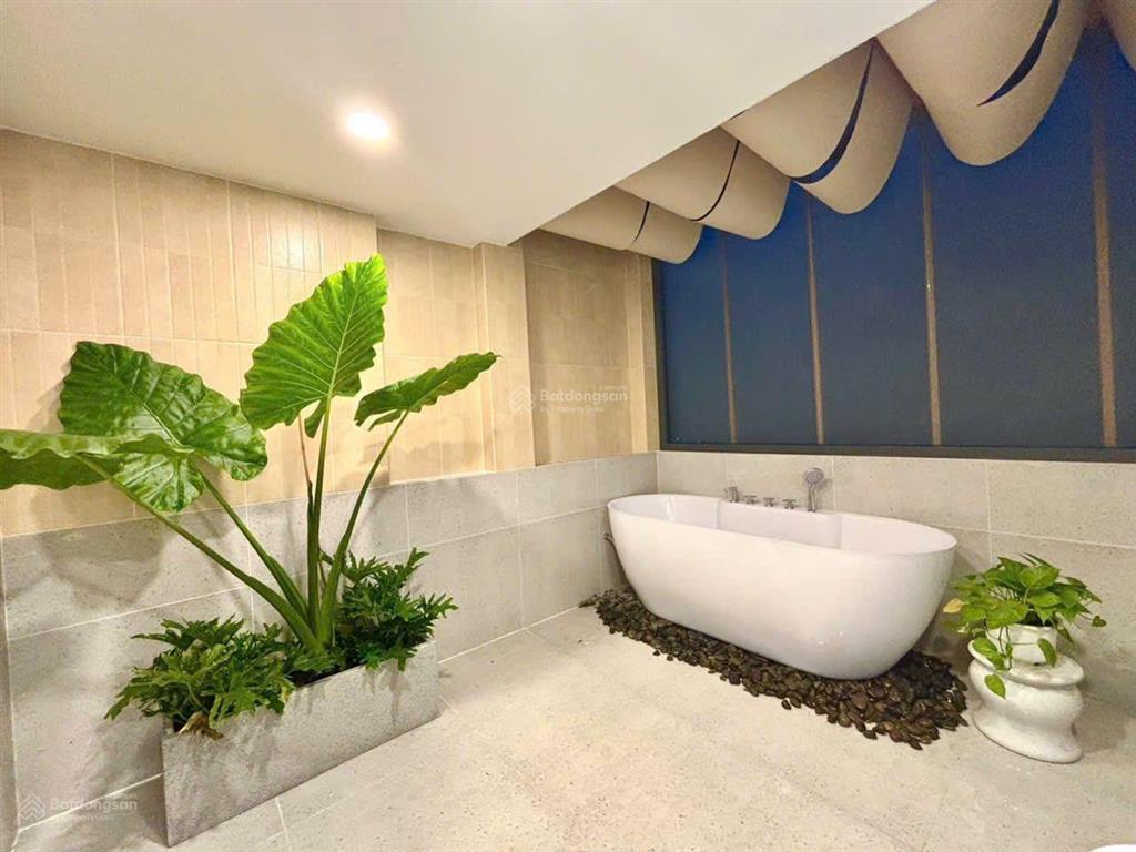 Ngay phố ẩm thực phan xích long nhà 4 lầu 48m2 địa chỉ phan tây hồ, p7, phú nhuận