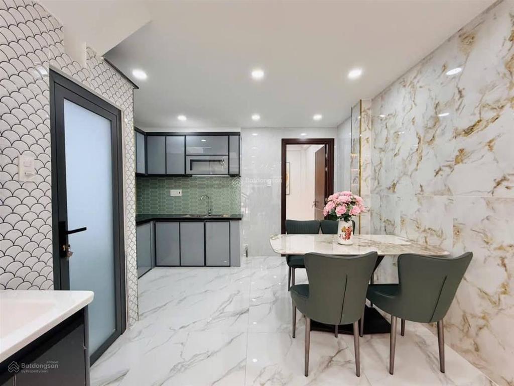 Bán gấp nhà 52m2, 1 lầu cao văn lầu, phường 2, quận 6, cho thuê 15 triệu/tháng