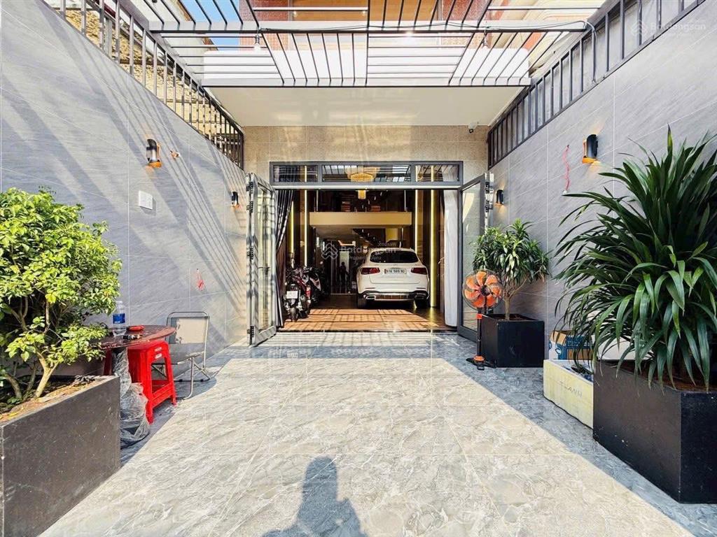 Bán gấp nhà 5 lầu gần bến xe miền tây, đường số 28 bình trị đông b, bình tân. giá 7tỷ5 thương lượng