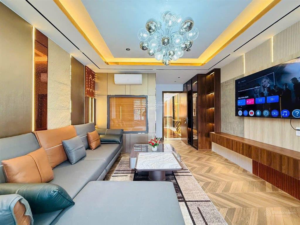 Bán gấp nhà 5 lầu gần bến xe miền tây, đường số 28 bình trị đông b, bình tân. giá 7tỷ5 thương lượng