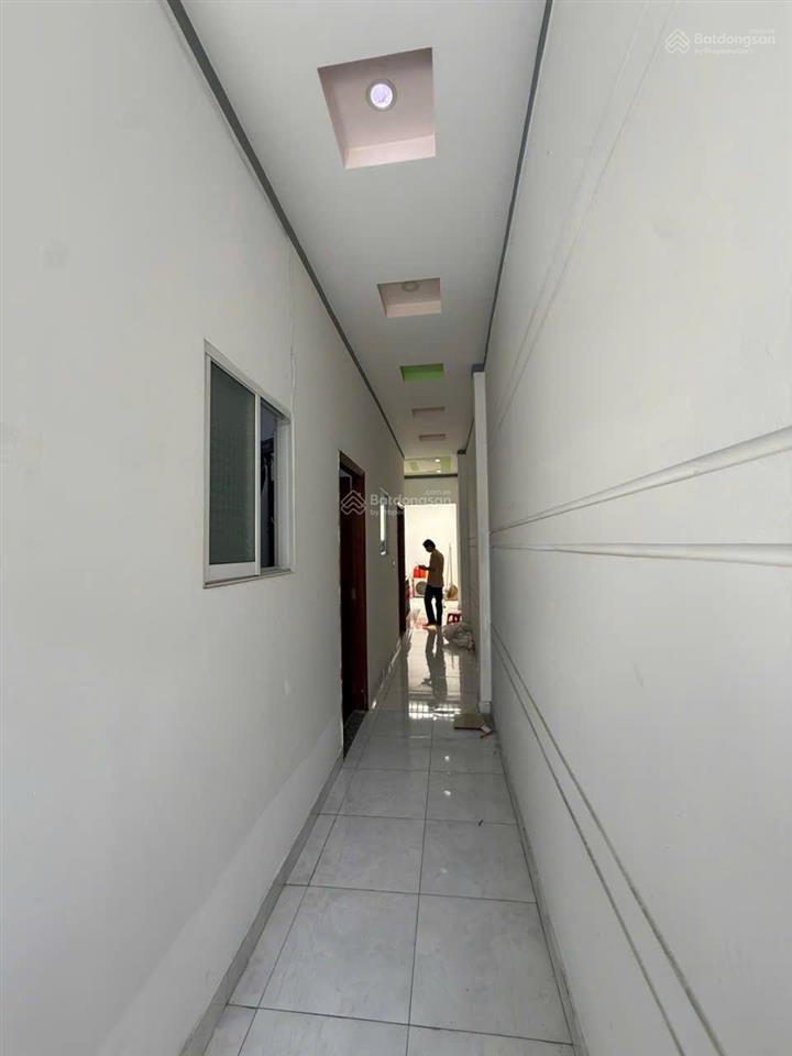 Bán nhà 60m2 ngay đường số 11 phường phước long sát trường cao đẳng kinh tế đối ngoại giá 2tỷ450