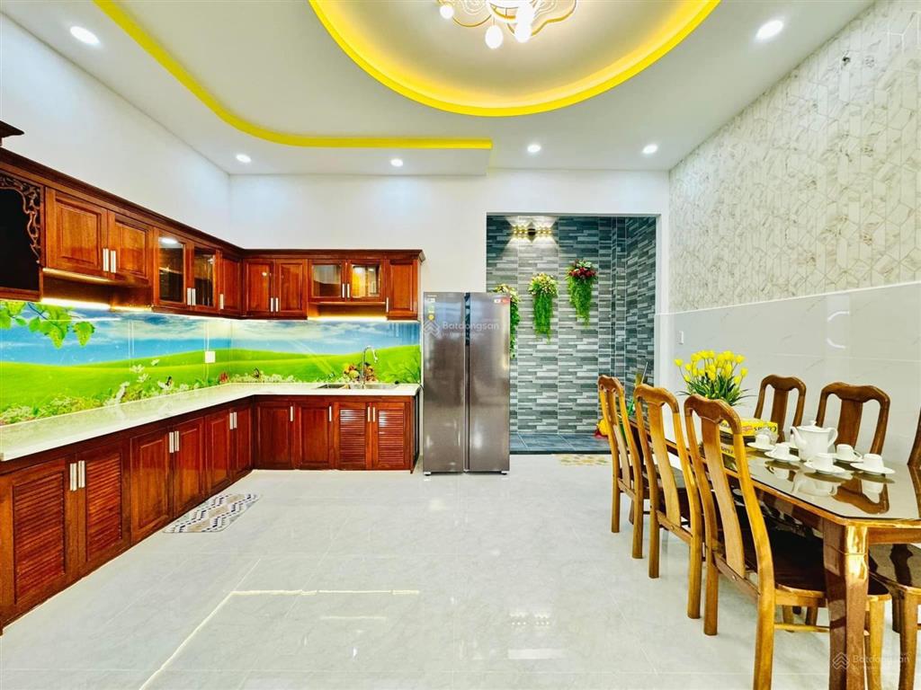 Cần bán gấp nhà ở điện biên phủ 70m2, phường 4, quận 3. shr, gần bệnh viện bình dân. giá tl