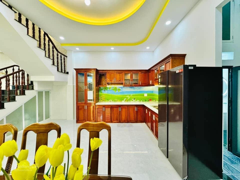 Cần bán gấp nhà ở điện biên phủ 70m2, phường 4, quận 3. shr, gần bệnh viện bình dân. giá tl