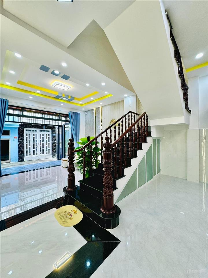 Cần bán gấp nhà ở điện biên phủ 70m2, phường 4, quận 3. shr, gần bệnh viện bình dân. giá tl
