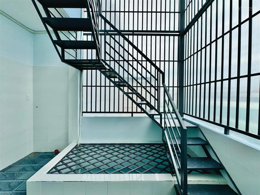 Cần bán gấp nhà ở điện biên phủ 70m2, phường 4, quận 3. shr, gần bệnh viện bình dân. giá tl